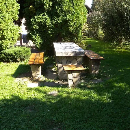 In 35286 Apartman *